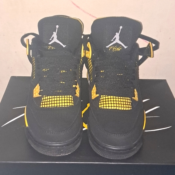 Jordan 4